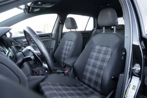 2017 Volkswagen Golf GTI S