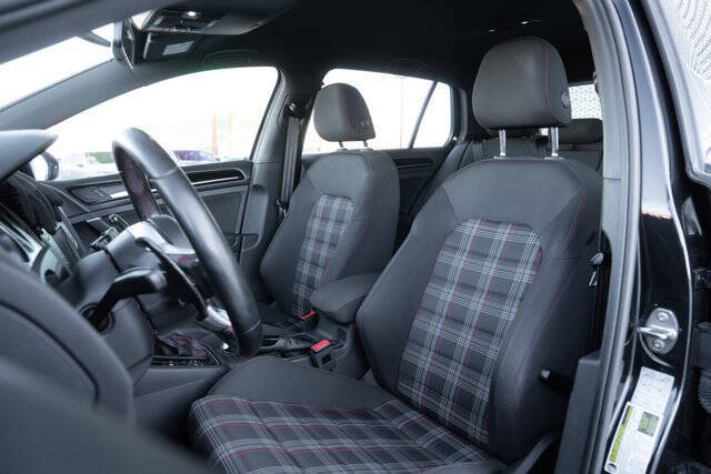 2017 Volkswagen Golf GTI S