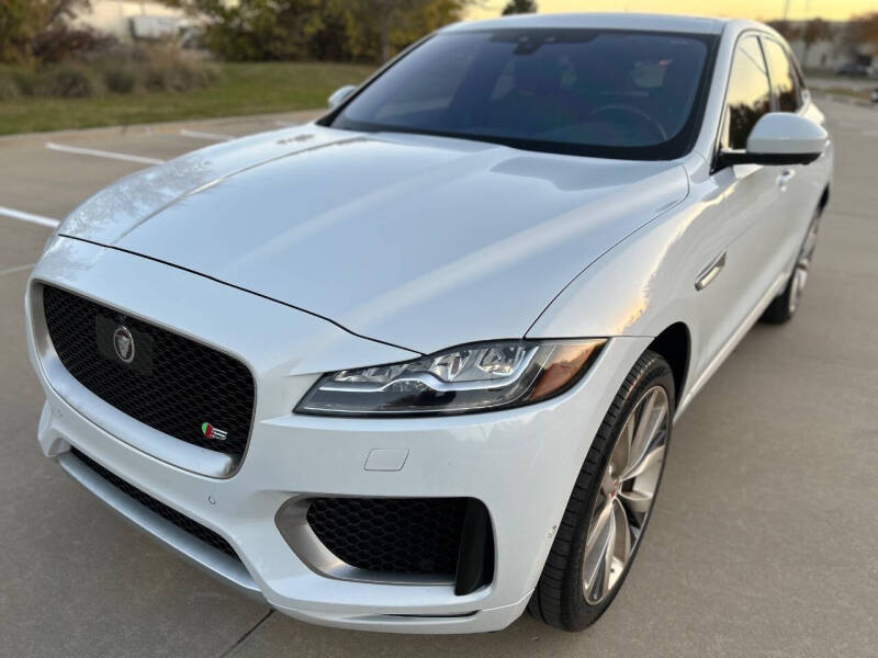 2017 Jaguar F-PACE S