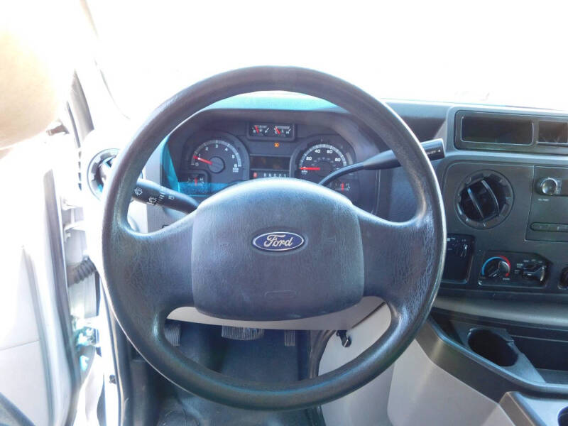 2014 Ford E-Series E-150