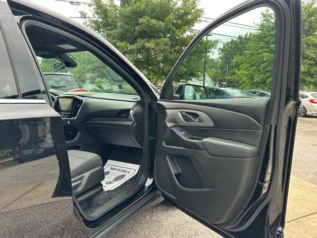 2022 Chevrolet Traverse LT Cloth