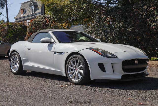 2017 Jaguar F-TYPE Premium