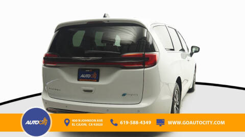 2023 Chrysler Pacifica Plug-In Hybrid Touring L
