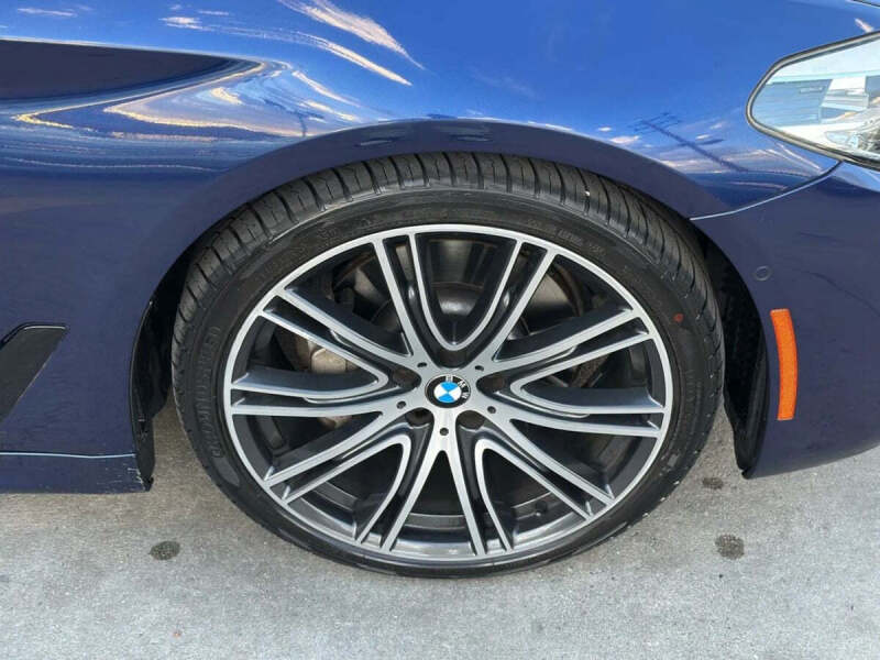 2019 BMW 5 Series 540i