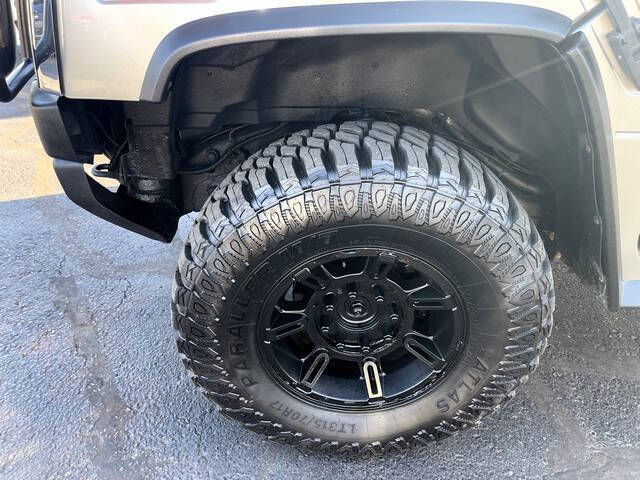 2003 HUMMER H2 Lux Series