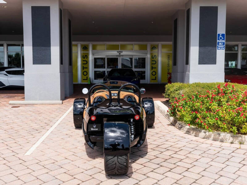 2022 vanderhall Venice GTS