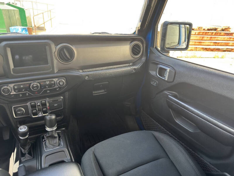 2021 Jeep Gladiator Sport