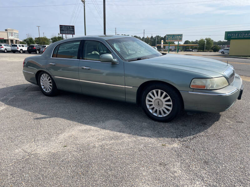 2005 Lincoln Town Car for sale at Ron's Used Cars in Sumter SC