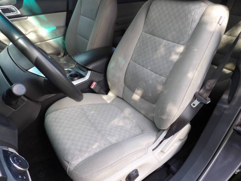 2011 Ford Explorer XLT