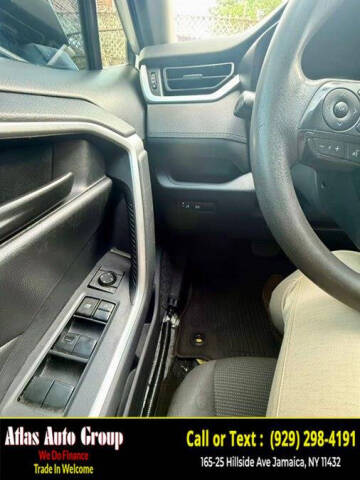 2019 Toyota RAV4 LE
