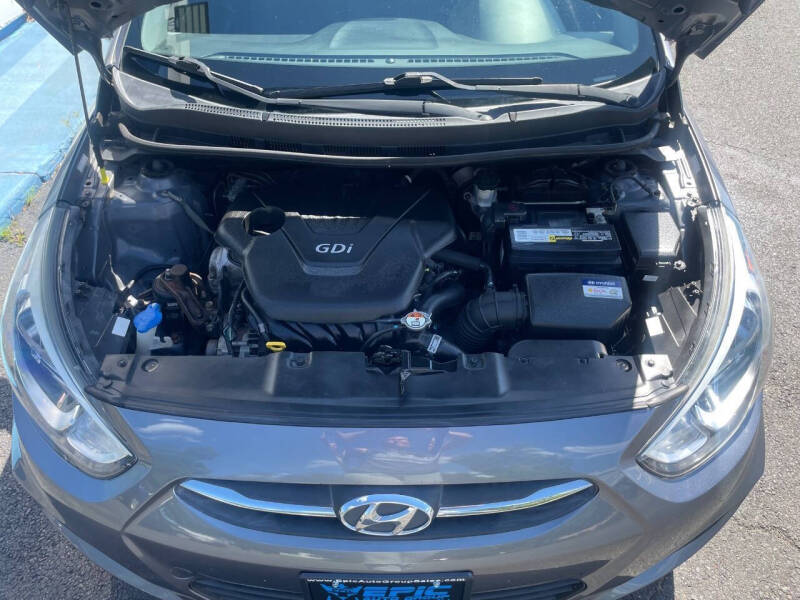 2016 Hyundai Accent SE