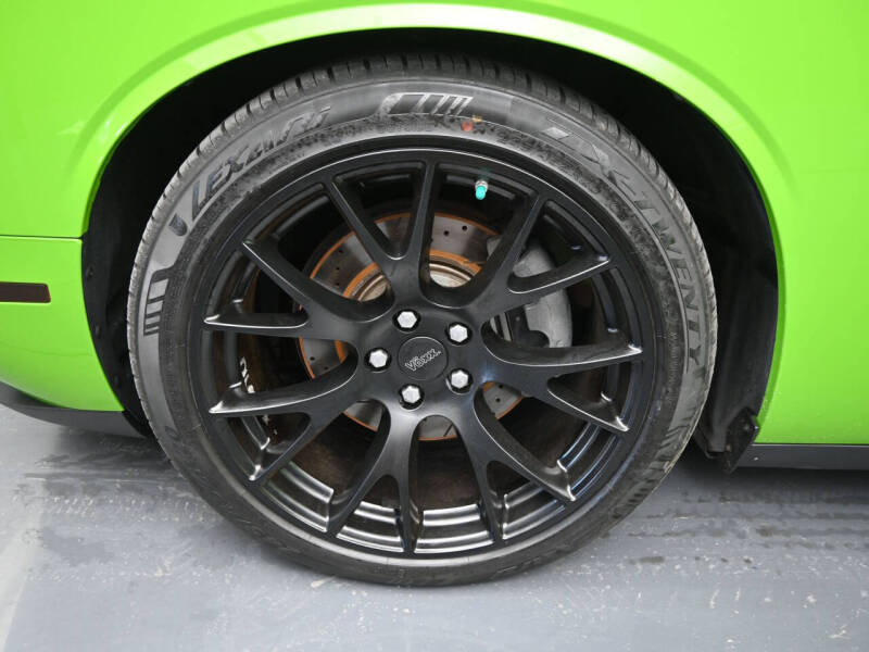 2017 Dodge Challenger R/T Plus