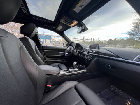 2018 BMW 3 Series 330i