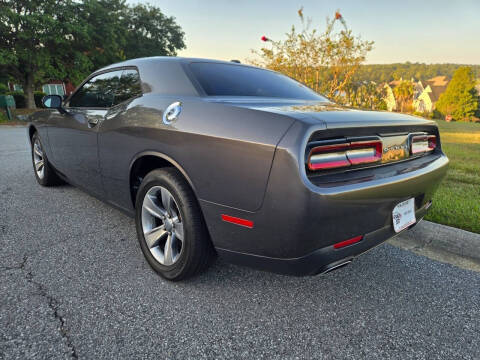 2015 Dodge Challenger SXT