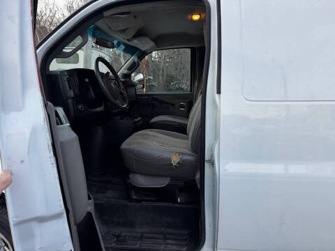 2017 GMC Savana 2500