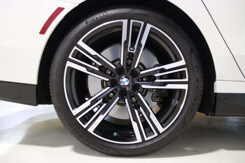 2023 BMW 7 Series 760i xDrive