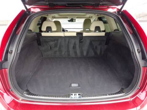 2016 Volvo XC60 T6 Drive-E R-Design Platinum