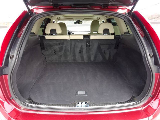 2016 Volvo XC60 T6 Drive-E R-Design Platinum