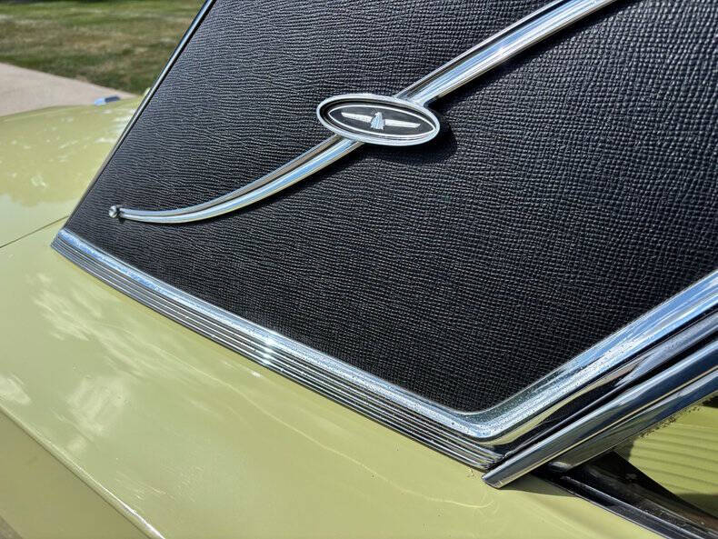 1964 Ford Thunderbird