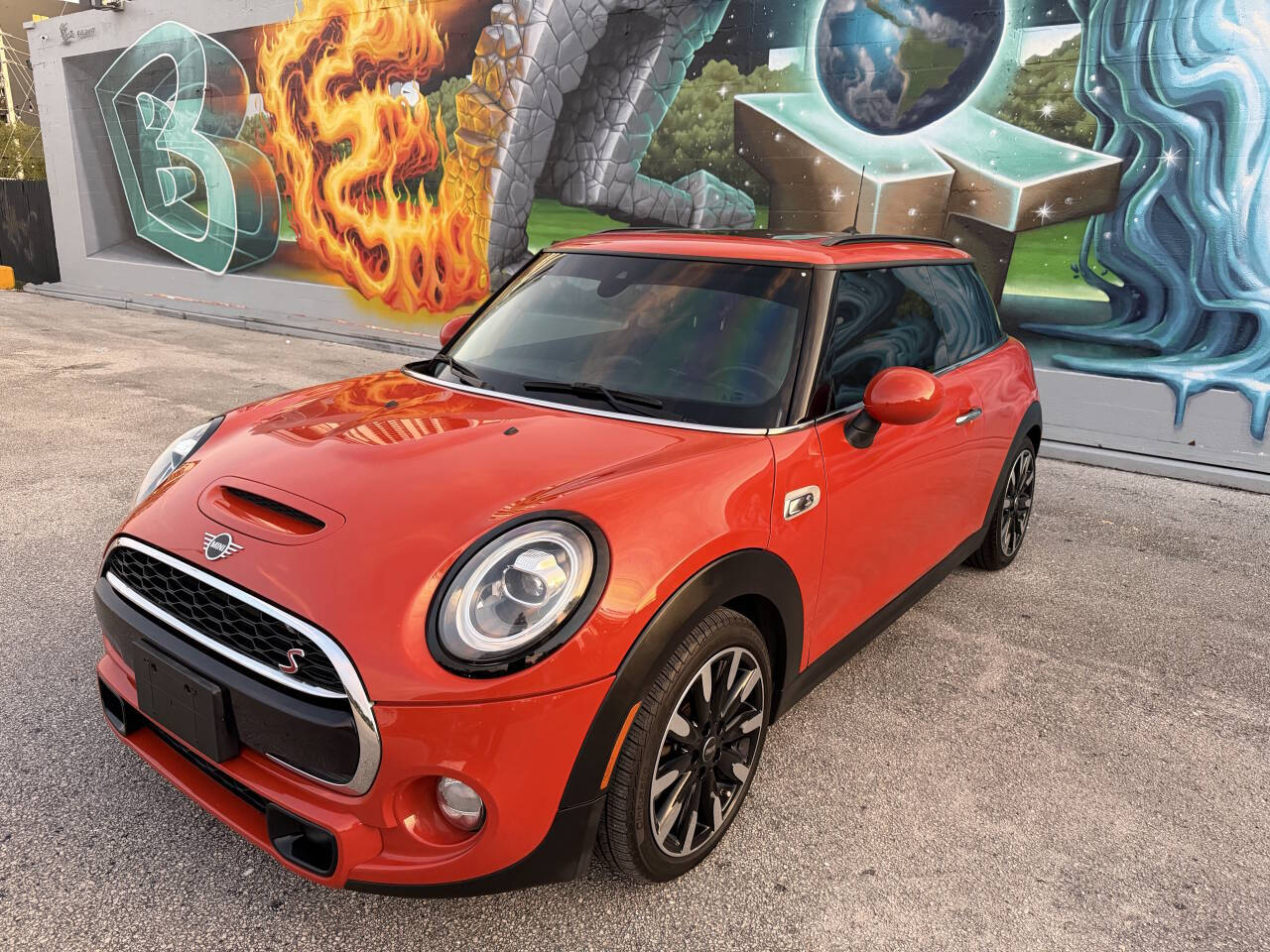2019 MINI Hardtop 2 Door Cooper S 2dr Hatchback's photo