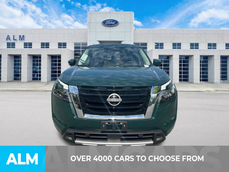 2025 Nissan Pathfinder Platinum