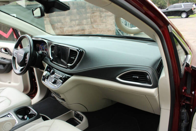 2021 Chrysler Pacifica Hybrid Touring L