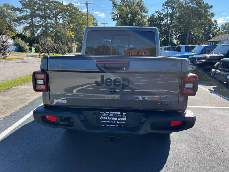 2025 Jeep Gladiator Sport