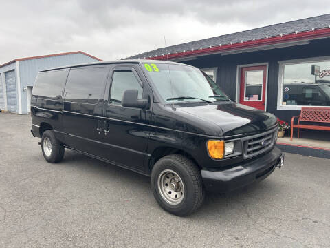 2003 Ford E-Series E-150 Base