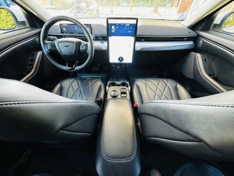 2021 Ford Mustang Mach-E Select