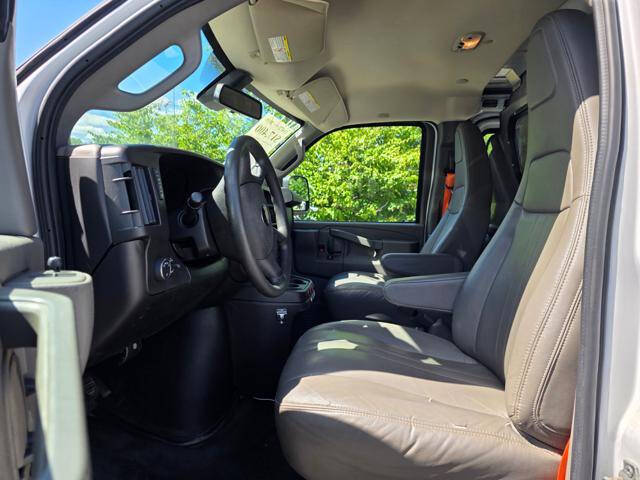 2019 Chevrolet Express 2500