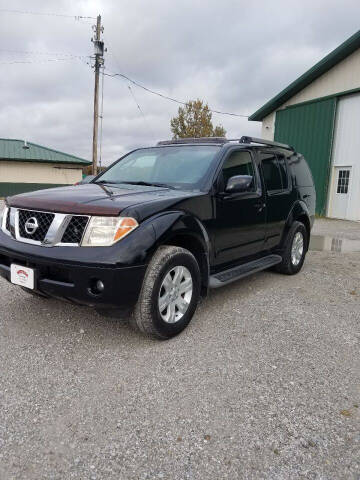 2005 Nissan Pathfinder for sale at WESTSIDE GARAGE LLC in Keokuk IA