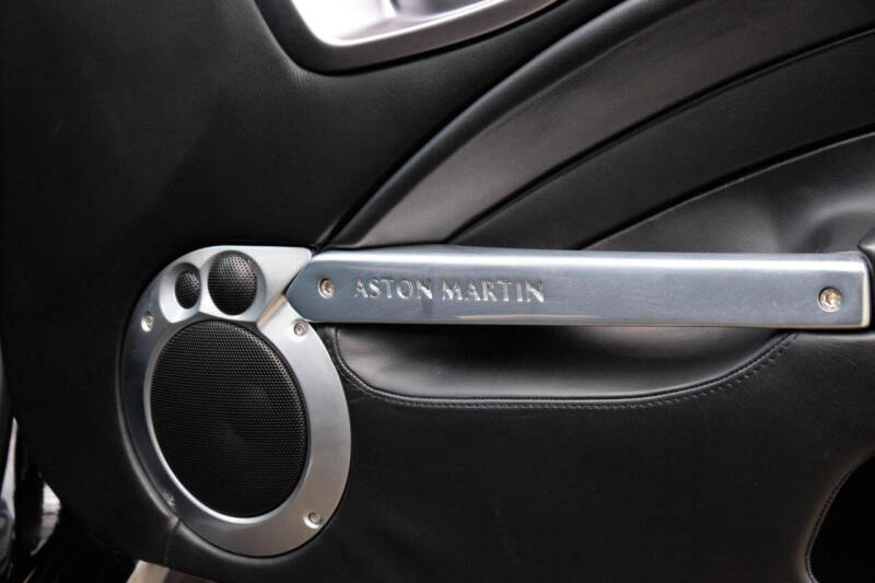 2003 Aston Martin V12 Vanquish