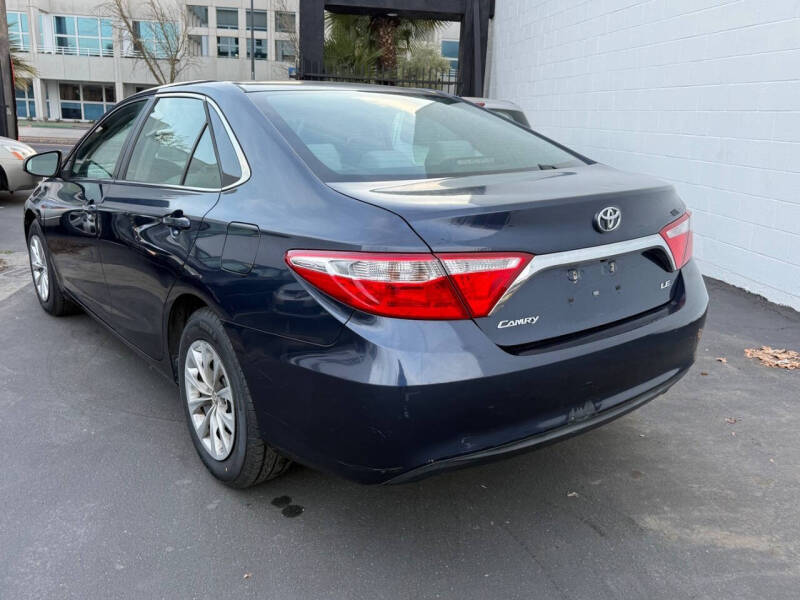 2015 Toyota Camry LE