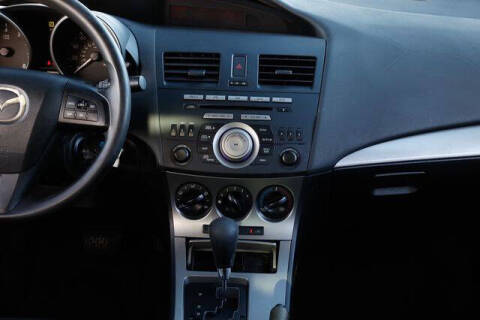 2011 Mazda MAZDA3 i Touring