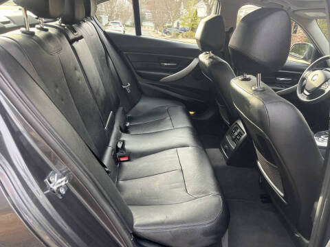 2012 BMW 3 Series 328i