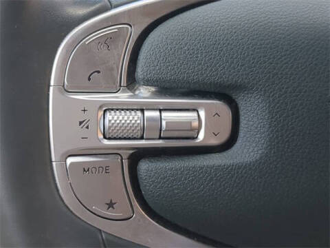 2023 Genesis GV70 2.5T Standard