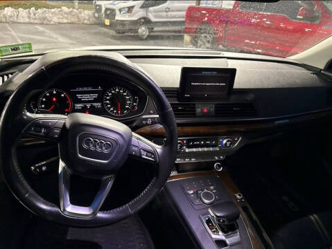 2018 Audi Q5 2.0T quattro Premium