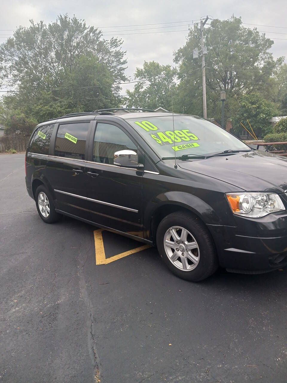 2010 Chrysler Town and Country for sale at LB's Discount Auto Sales in Steger, IL