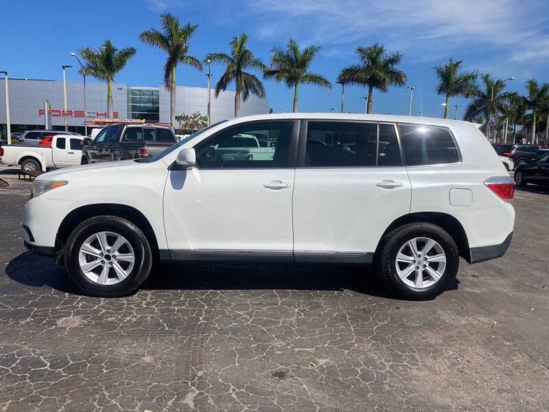 2013 Toyota Highlander for sale at CAR-RIGHT AUTO SALES INC in Naples FL