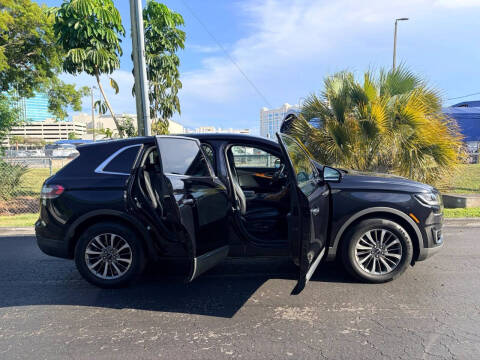 2019 Lincoln Nautilus Select