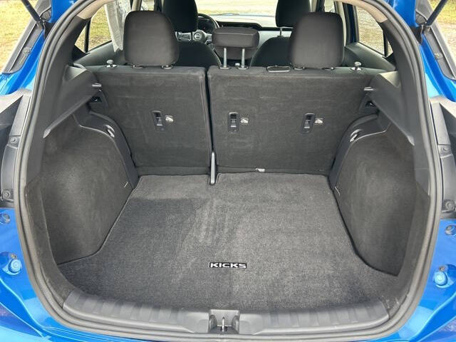 2023 Nissan Kicks SV