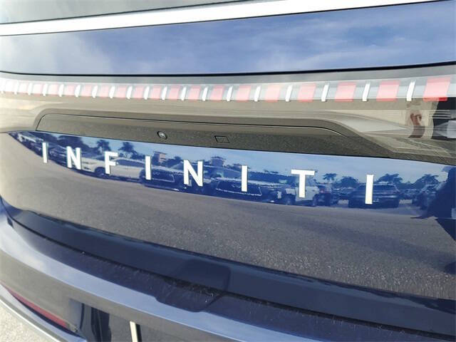 2025 Infiniti QX80 Pure