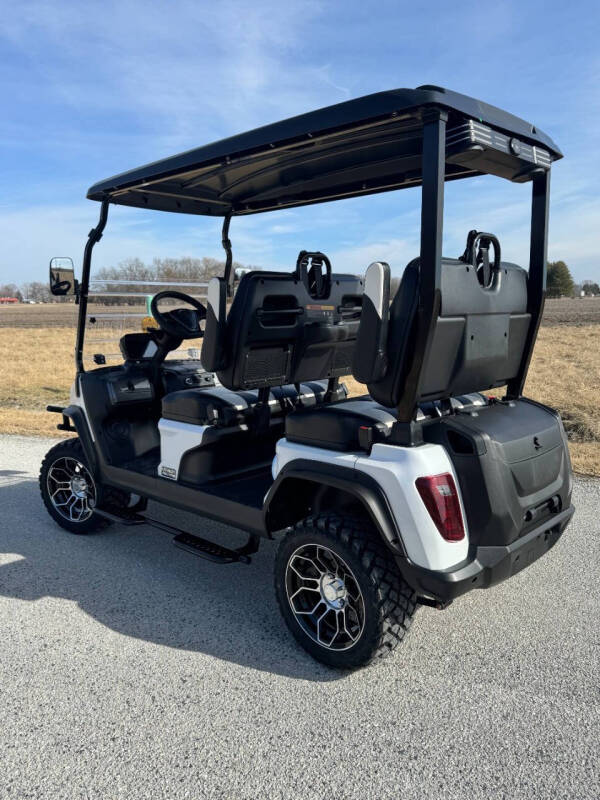 2025 Evolution D5 Maverick 4 Plus