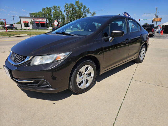 2014 Honda Civic for sale at Bigfoot Auto in Hiawatha, IA