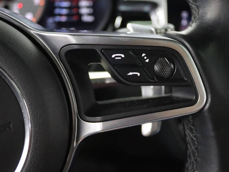 2020 Porsche Macan S