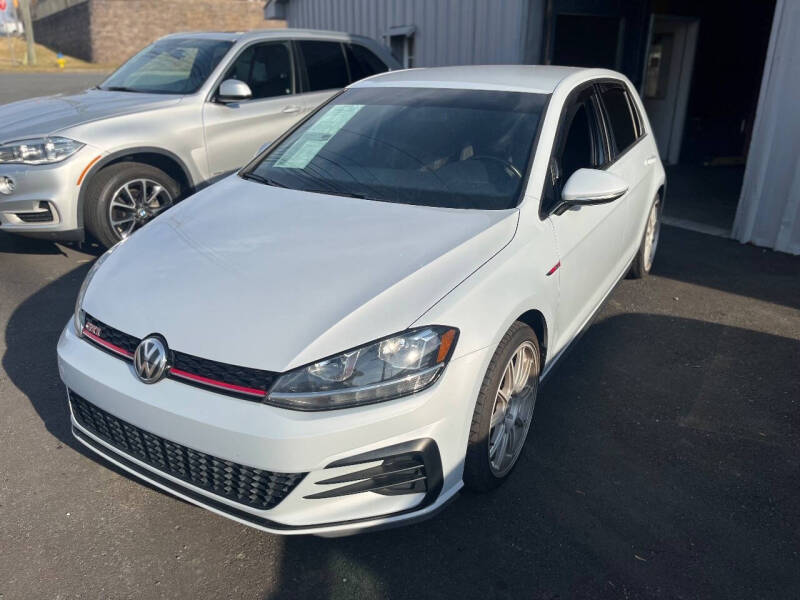 2019 Volkswagen Golf GTI S