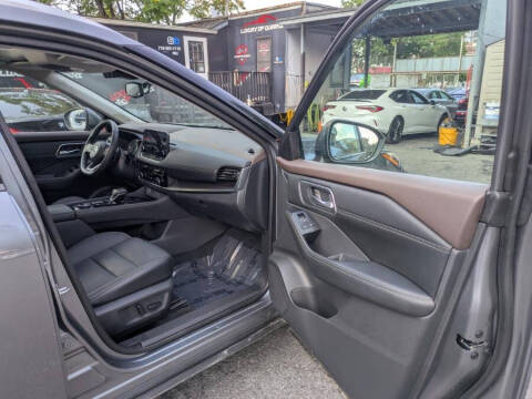 2021 Nissan Rogue SL