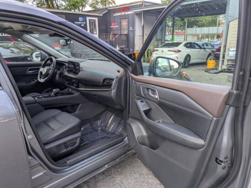 2021 Nissan Rogue SL