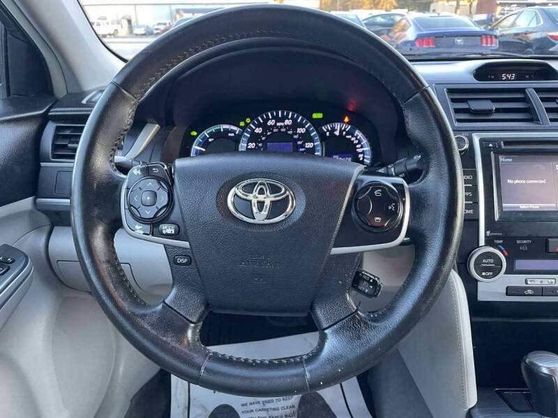 2014 Toyota Camry Hybrid XLE