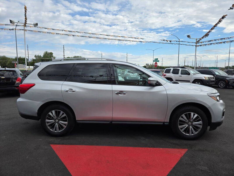 2020 Nissan Pathfinder SL